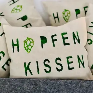 Hopfenkissen mit erntefrischem Hopfen